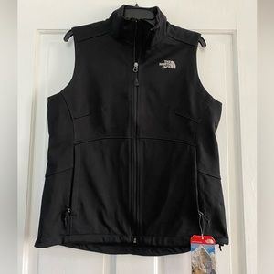 NWT The North Face CannonWall Vest size Large